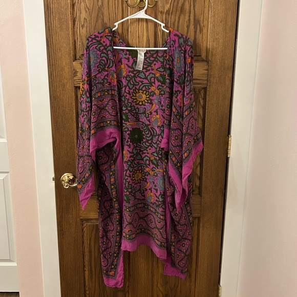 Free People Magic Dance Duster Kimono Vibrant Pink Magenta Patterned One Size - Picture 3 of 9